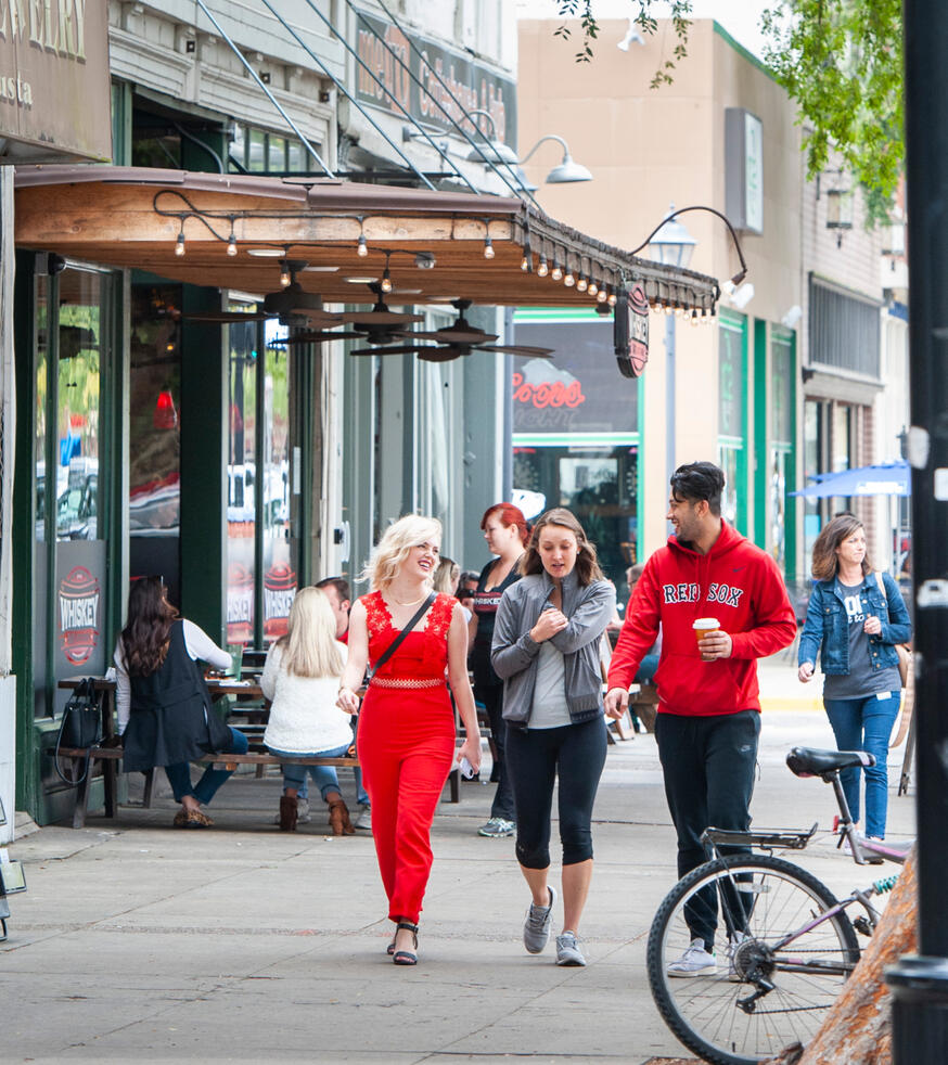 Shopping in downtown Augusta